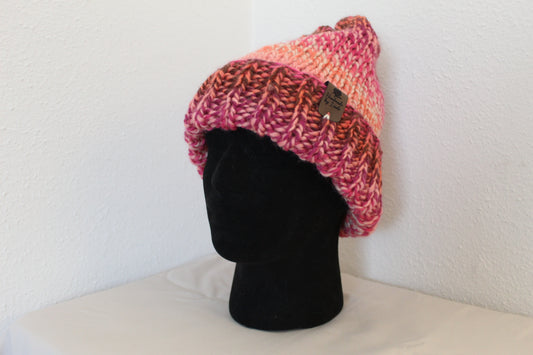 'TEAGAN' Beanie in MAGENTA MOOD