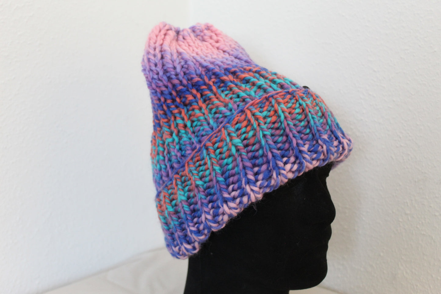 ‘TONY’ Beanie in WINTER SUNSET