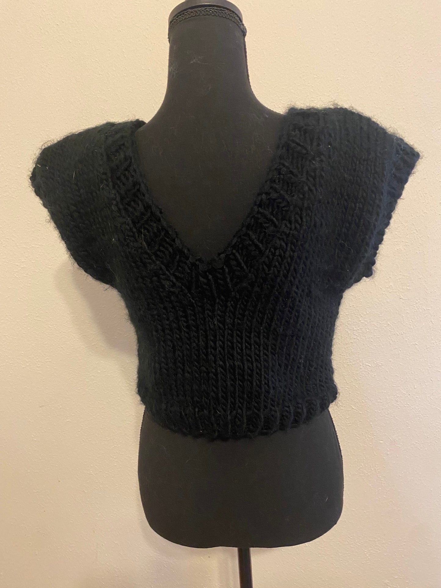 Reversible Bow Back Vest in BLACK