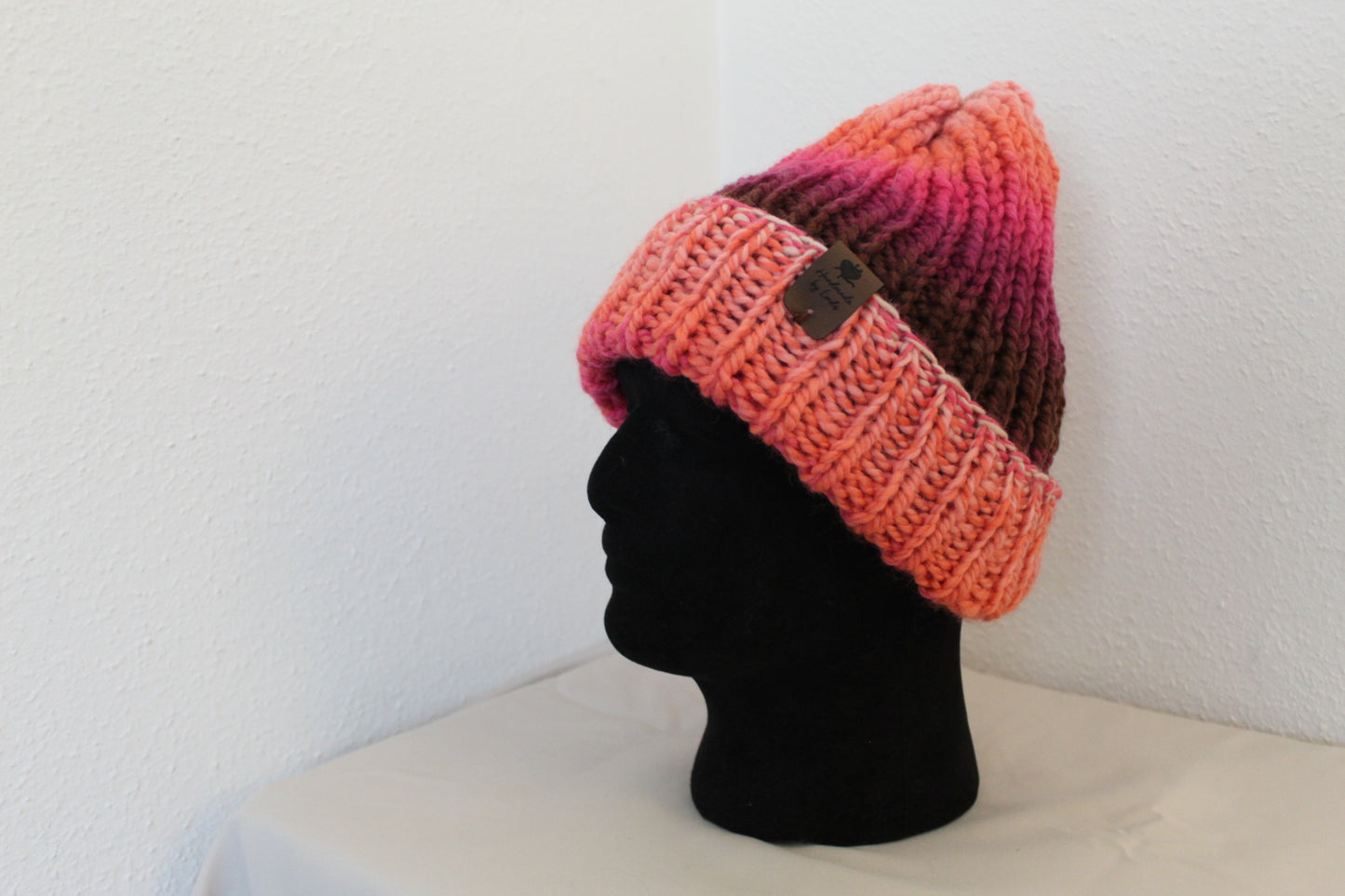 ‘TONY’ Beanie in MAGENTA MOOD