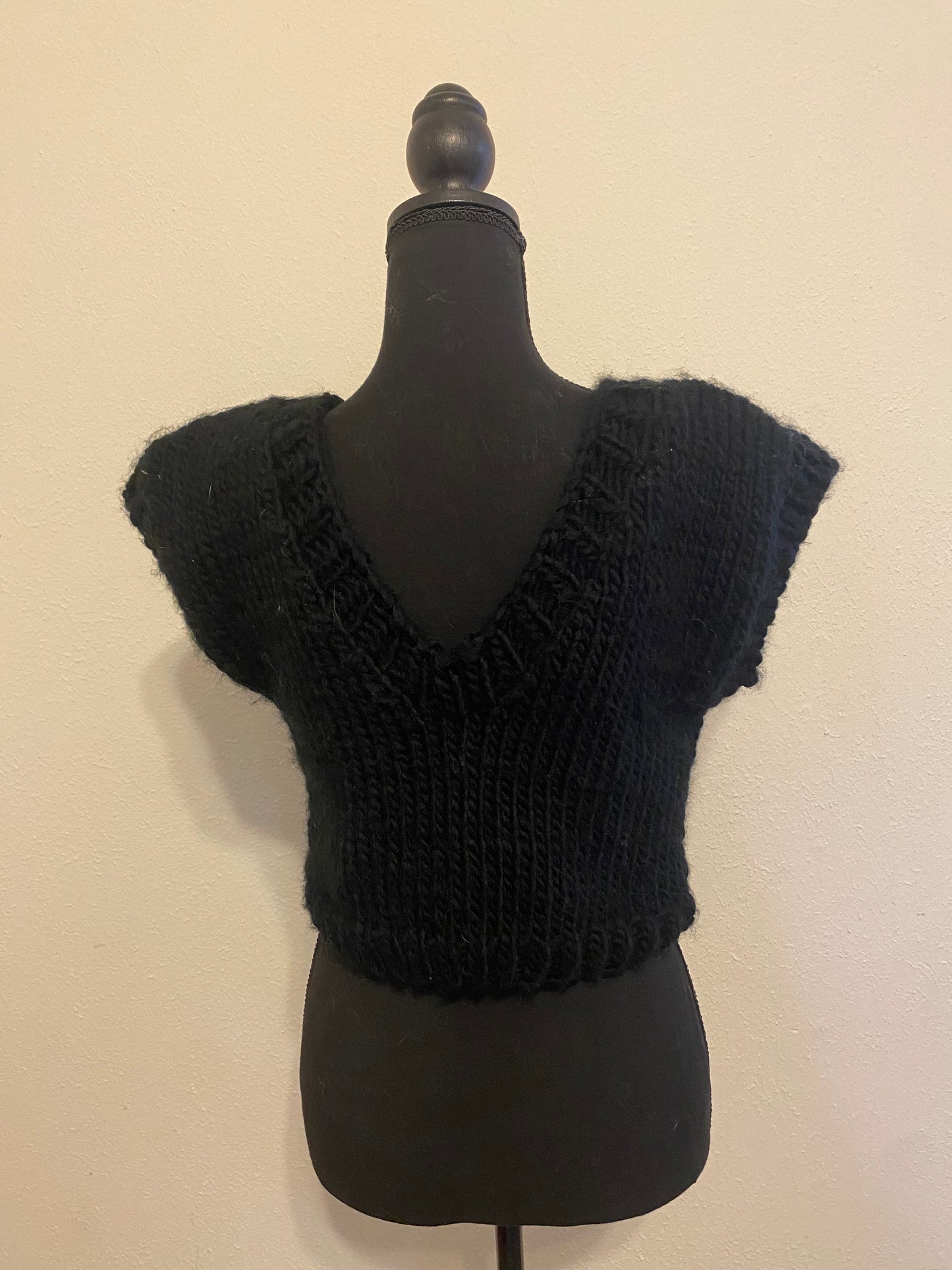 Reversible Bow Back Vest in BLACK